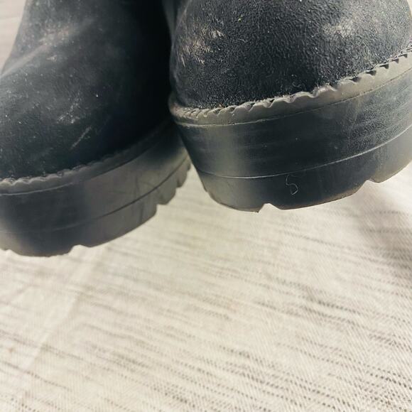 Wild Pair Margo Black Faux Suede Lug Sole Chunky Heeled Ankle Boots 10 Goth Punk - Picture 5 of 10